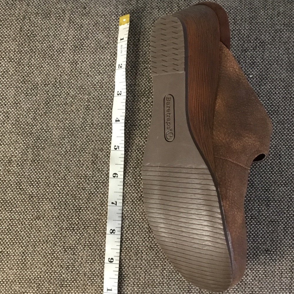 Bare traps Luna Mary Janes in a suede-like brown material, size 7 1/2M. - Picture 16 of 16